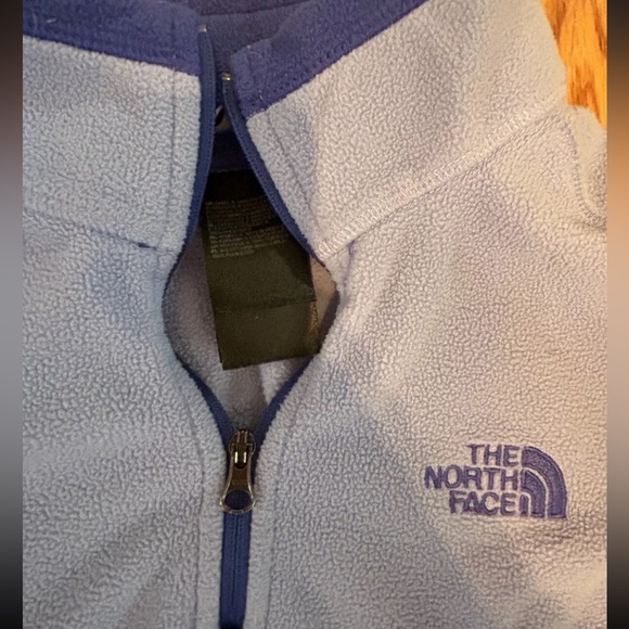 The North Face Glacier 1/4 Zip Fleece Women Small Purple pullover - Picture 2 of 3